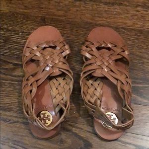 Town Tory Burch sandals